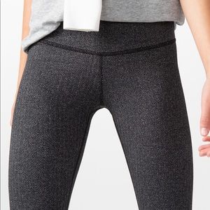 Lululemon cropped herringbone leggings!